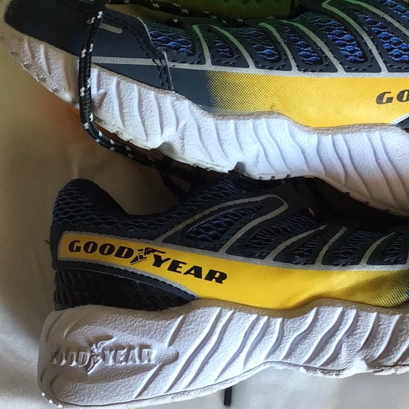 Boys Goodyear Sneakers - Picture 9 of 9
